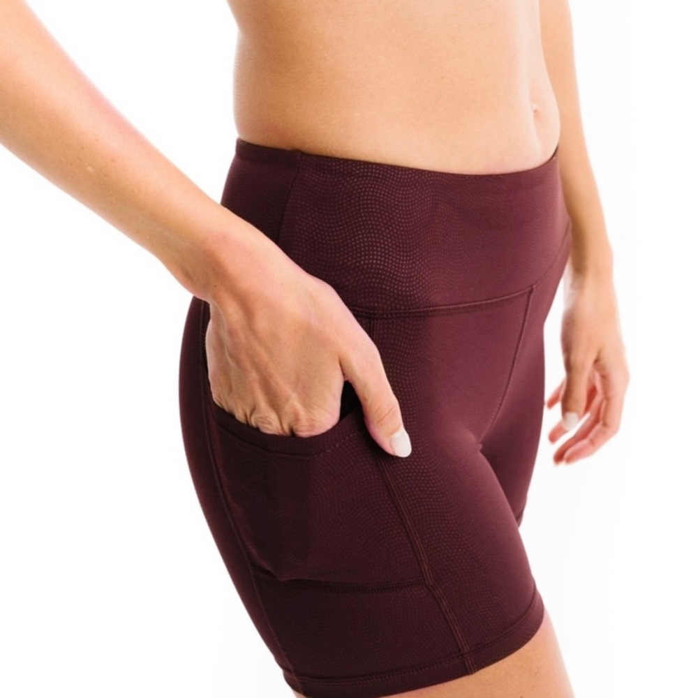 Zyia Fig Vibration Light N Tight Hustle Short